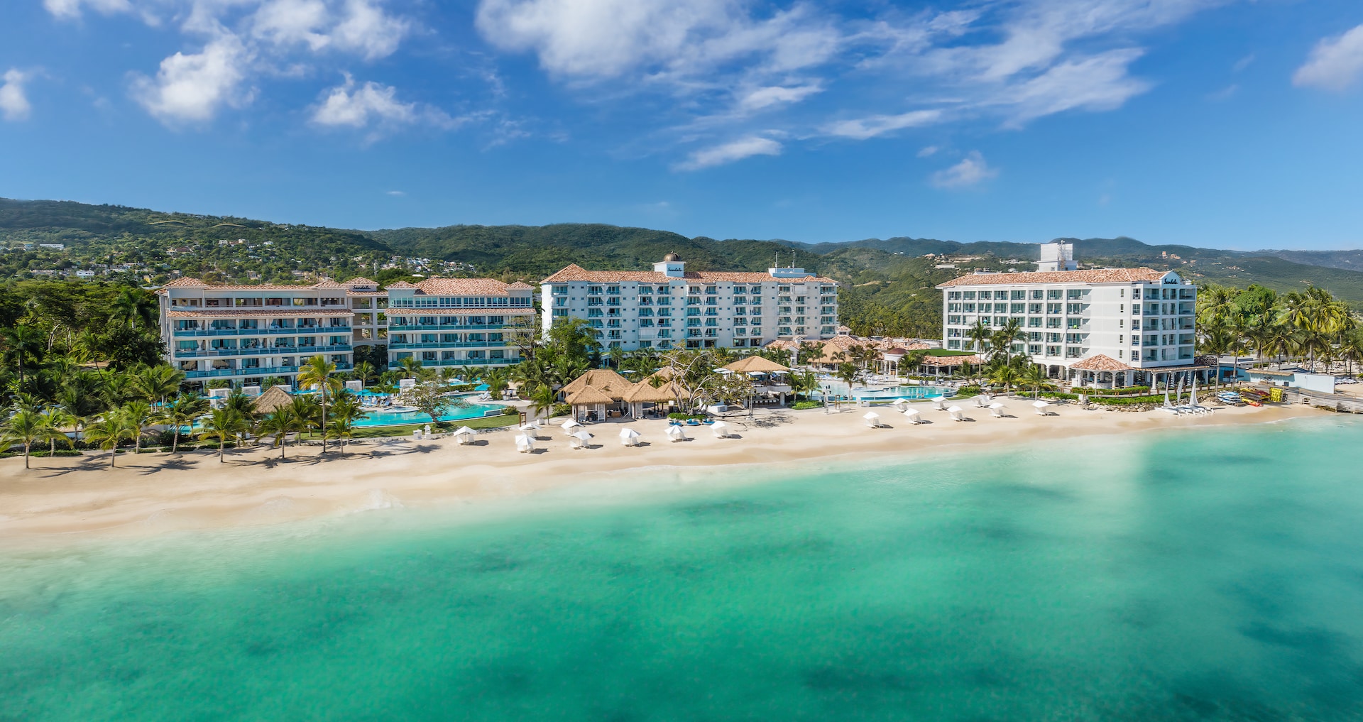 The Great Jamaica Comeback Sale: Up to $1,500 Instant Credit, Free Air Credits & Free Weddings in 2026